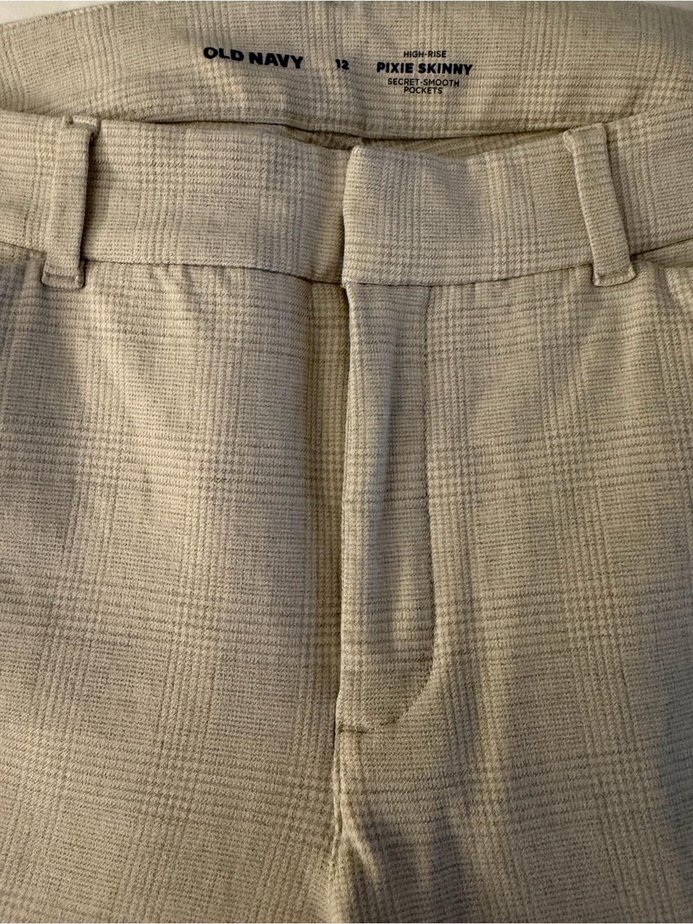 Old Navy pixie ankle pants - Picture 2 of 4